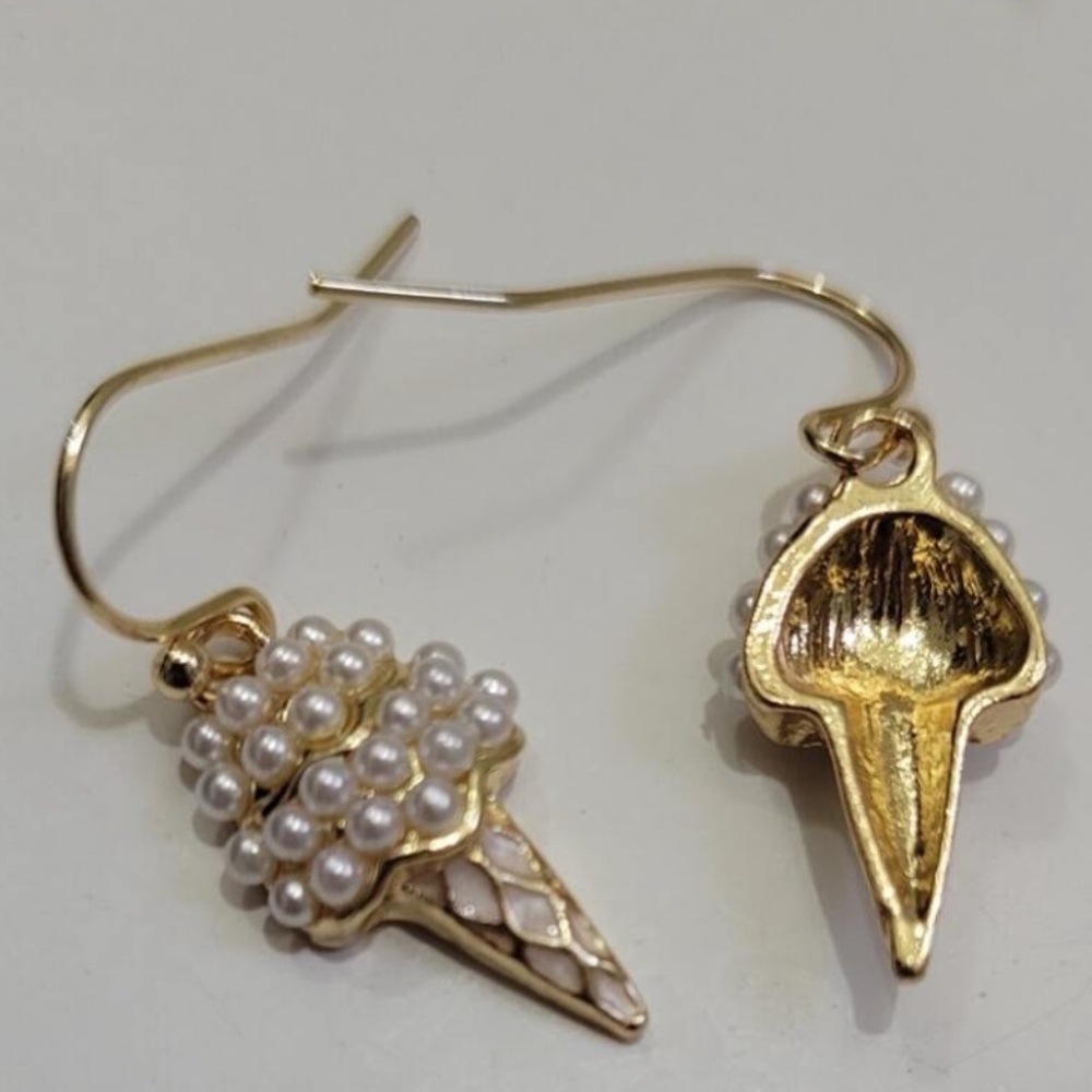 🍦 Ice Cream Cone Earrings 🍦 - Picture 5 of 5